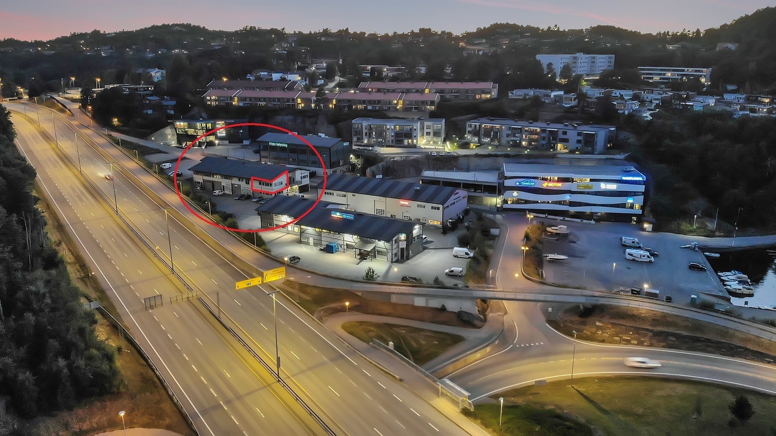 Oversiktsbilde over Narviga med kontorene markert ut Galleribilde