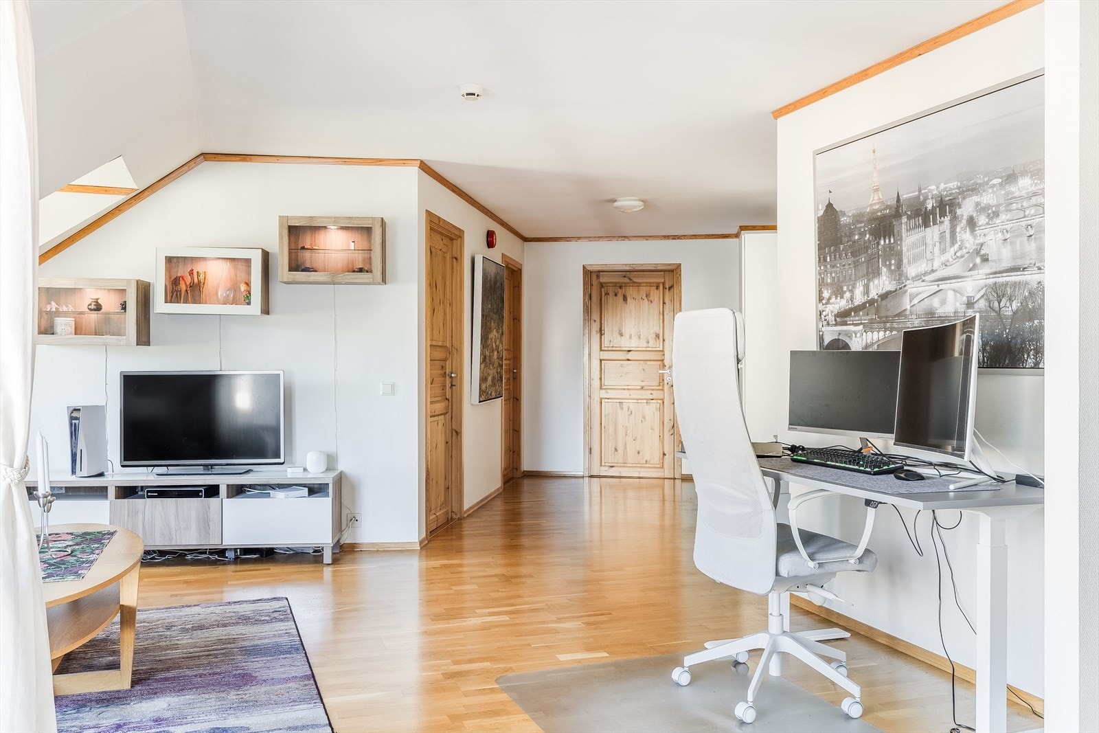 Vi beveger oss inn på stua. Galleribilde