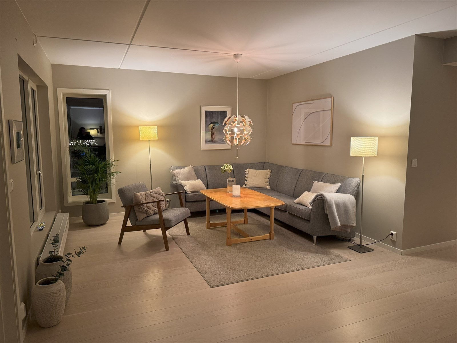 I tillegg får man kvaliteter som parkering og bod i kjeller, samt heis som tar deg direkte til leilighetens plan. Galleribilde