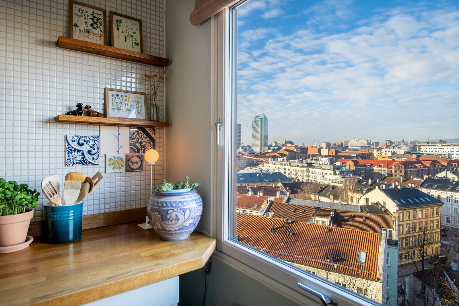 Enerhauggata 3 har uten tvil best intern beliggenhet på Enerhaugen og er en mulighet du absolutt ikke vil gå glipp av! Galleribilde