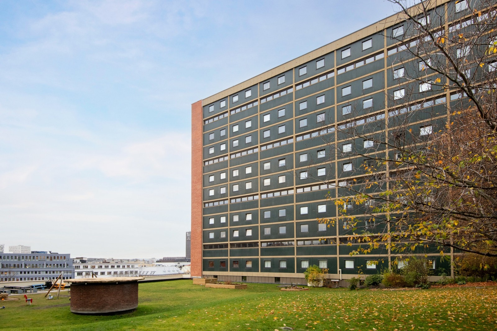 Ettertraktet beliggenhet på Enerhaugen, med nærhet til "alt"! Galleribilde