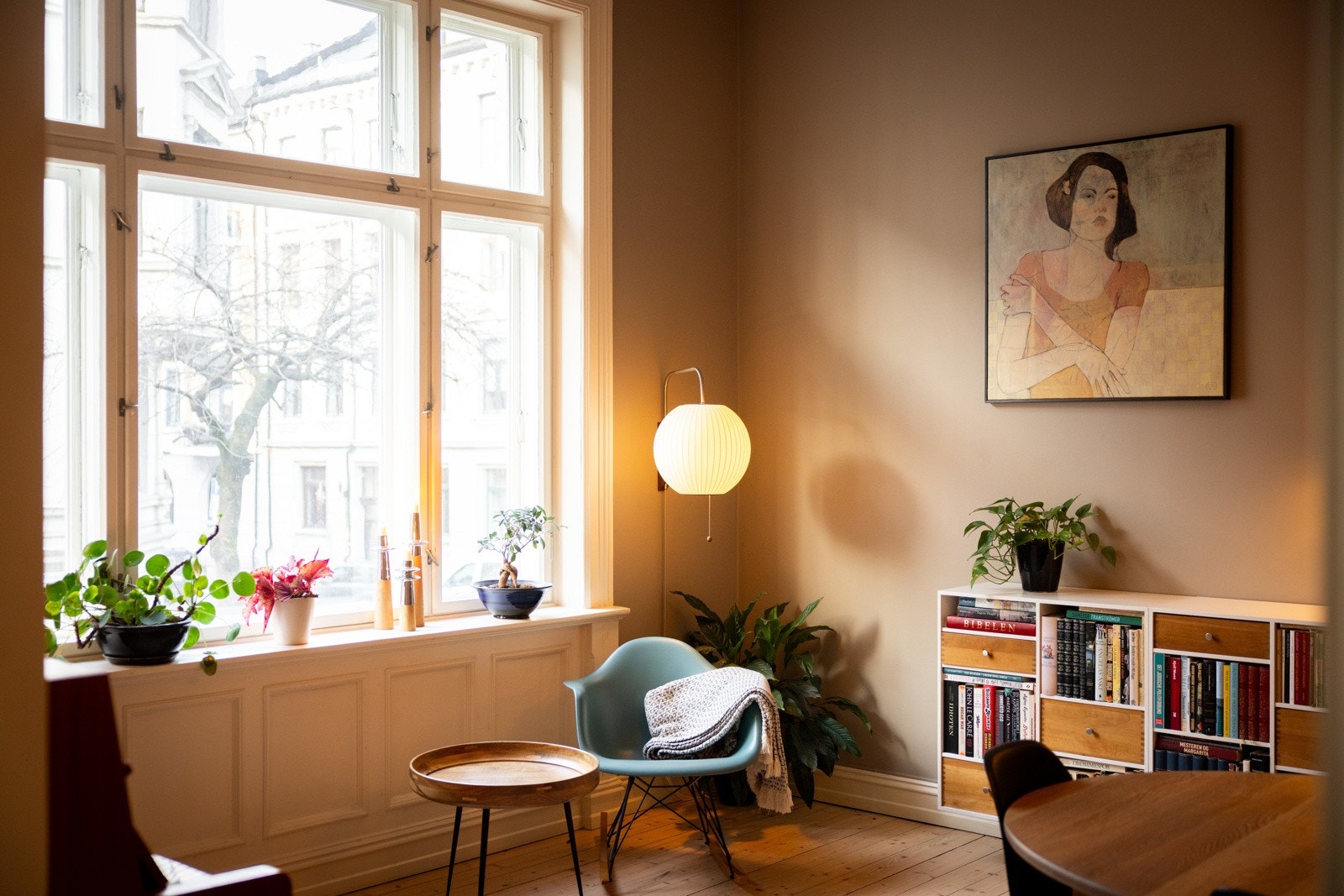 Masse lysinnslipp og pent utsyn. Galleribilde