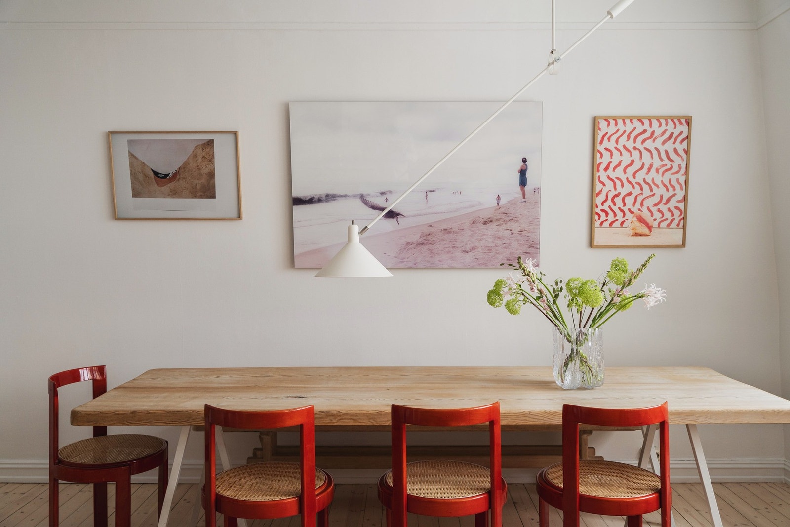 Invitér på middag: Her har du plass til et langstrakt spisebord. Galleribilde