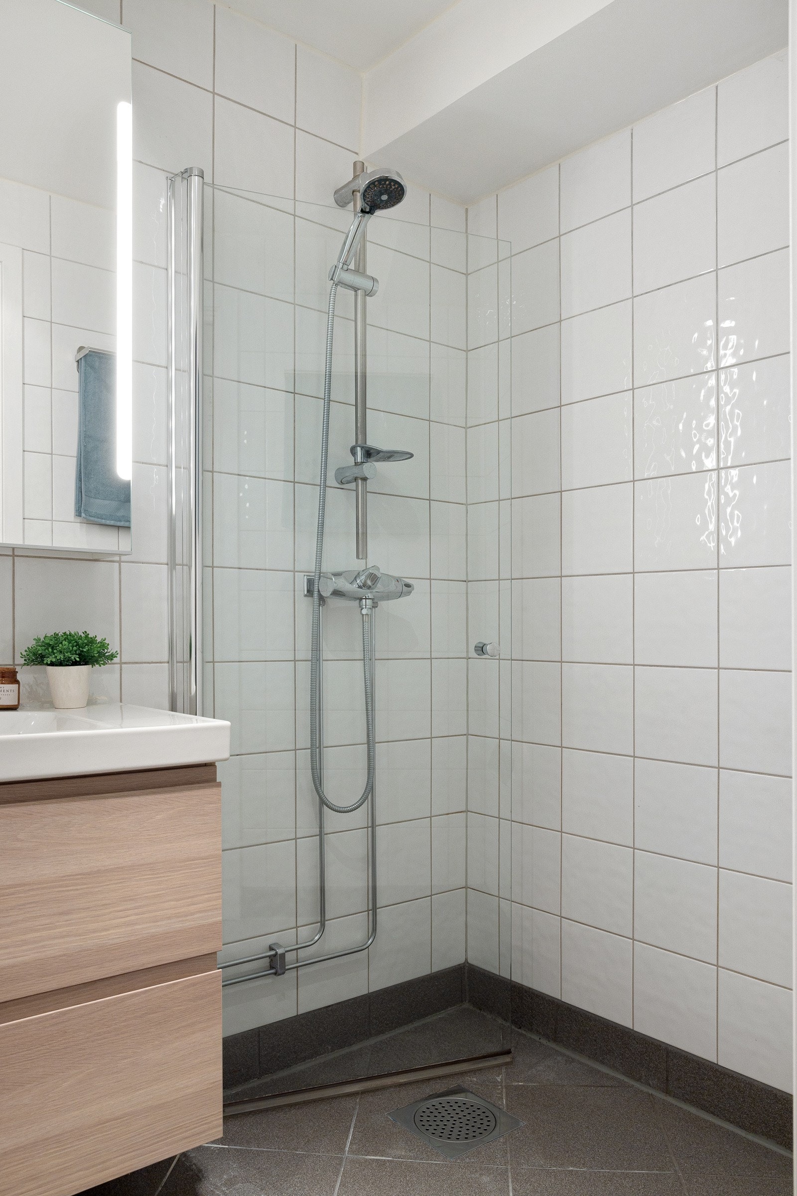 Dusjnisje på badet Galleribilde