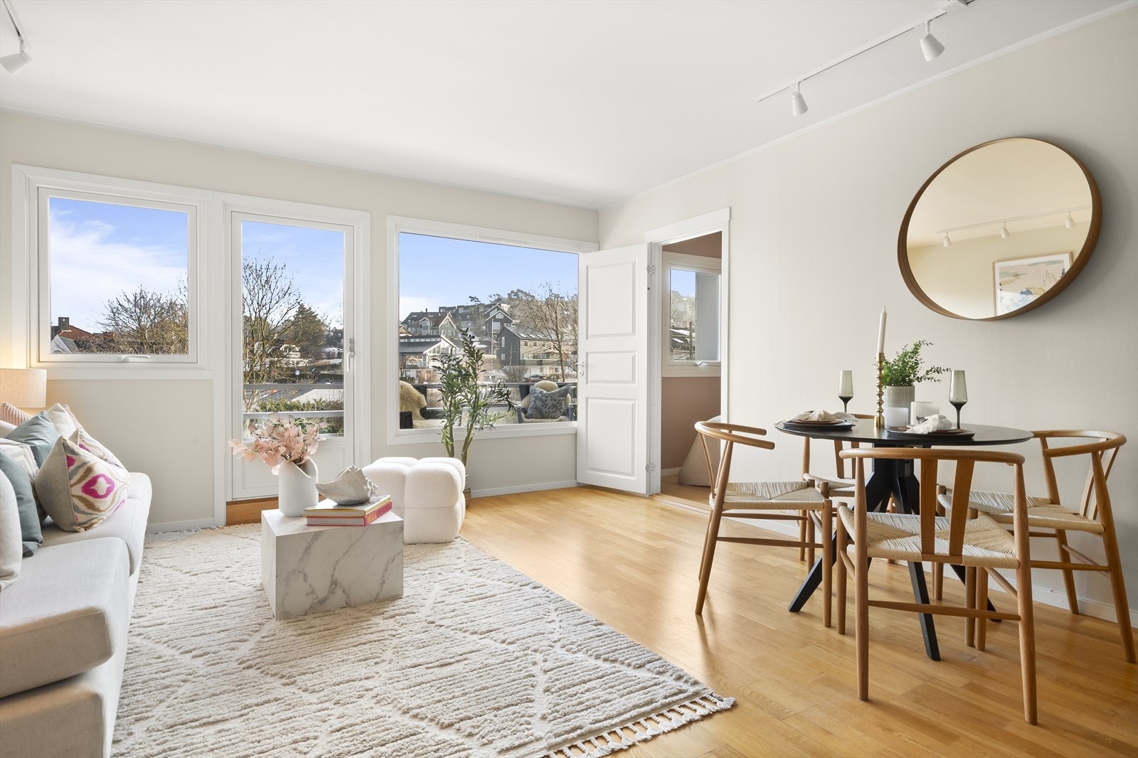 Kasper Hillås har gleden av å presentere Enoks vei 30! Galleribilde