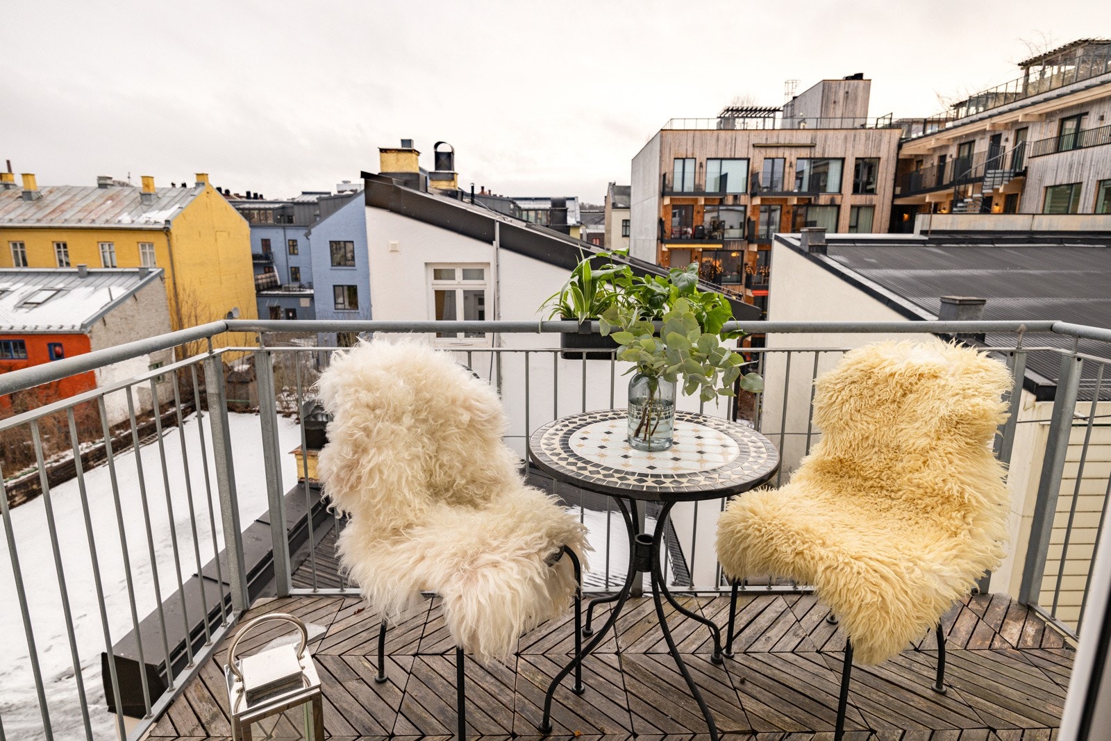 Velkommen til Markveien 46C! Boligen presenteres av Eiendomsmegler MNEF Katrine Solvåg. Galleribilde