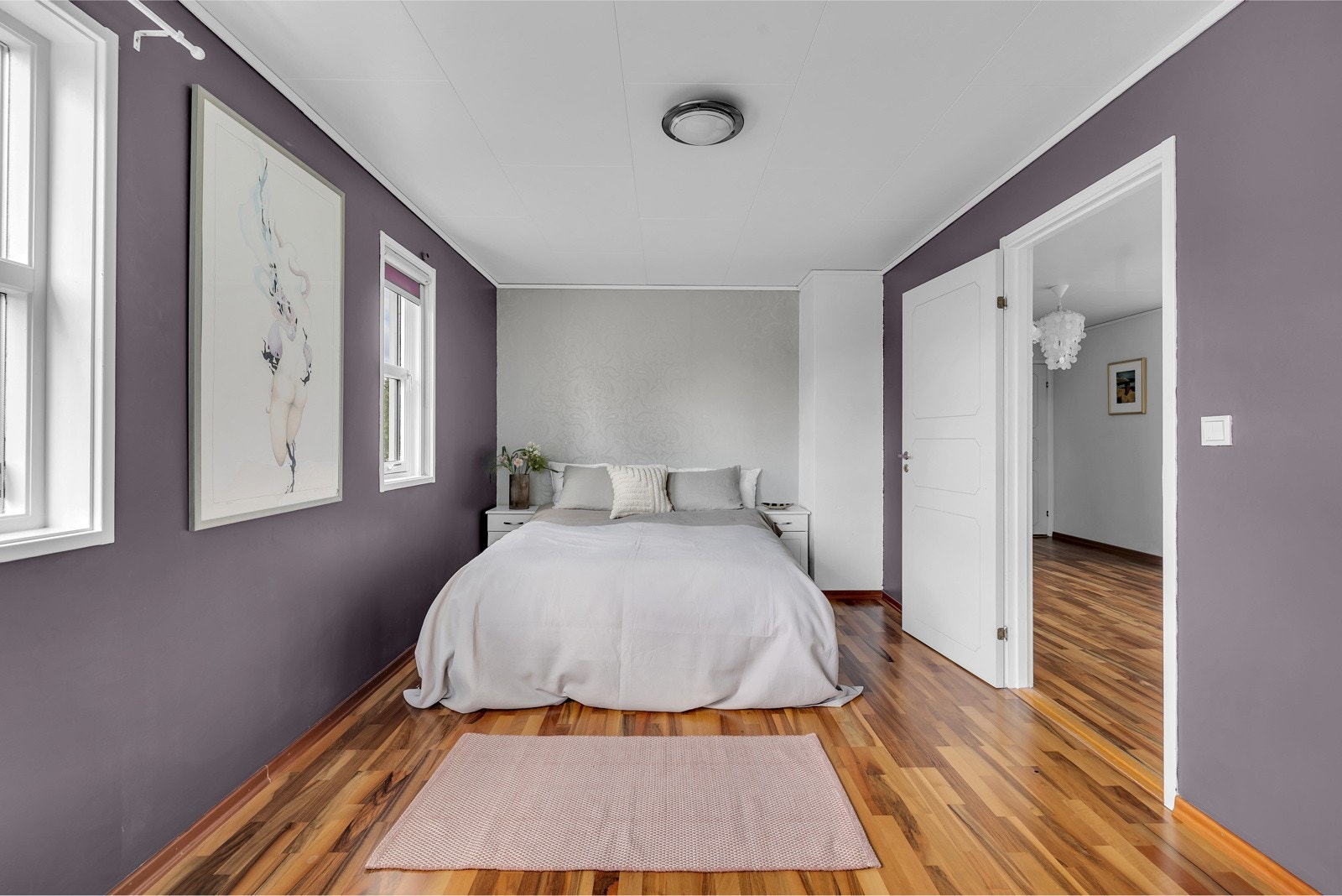 Soverom 2 som ligger mot vest i etasjen er på hele 15m2 Galleribilde