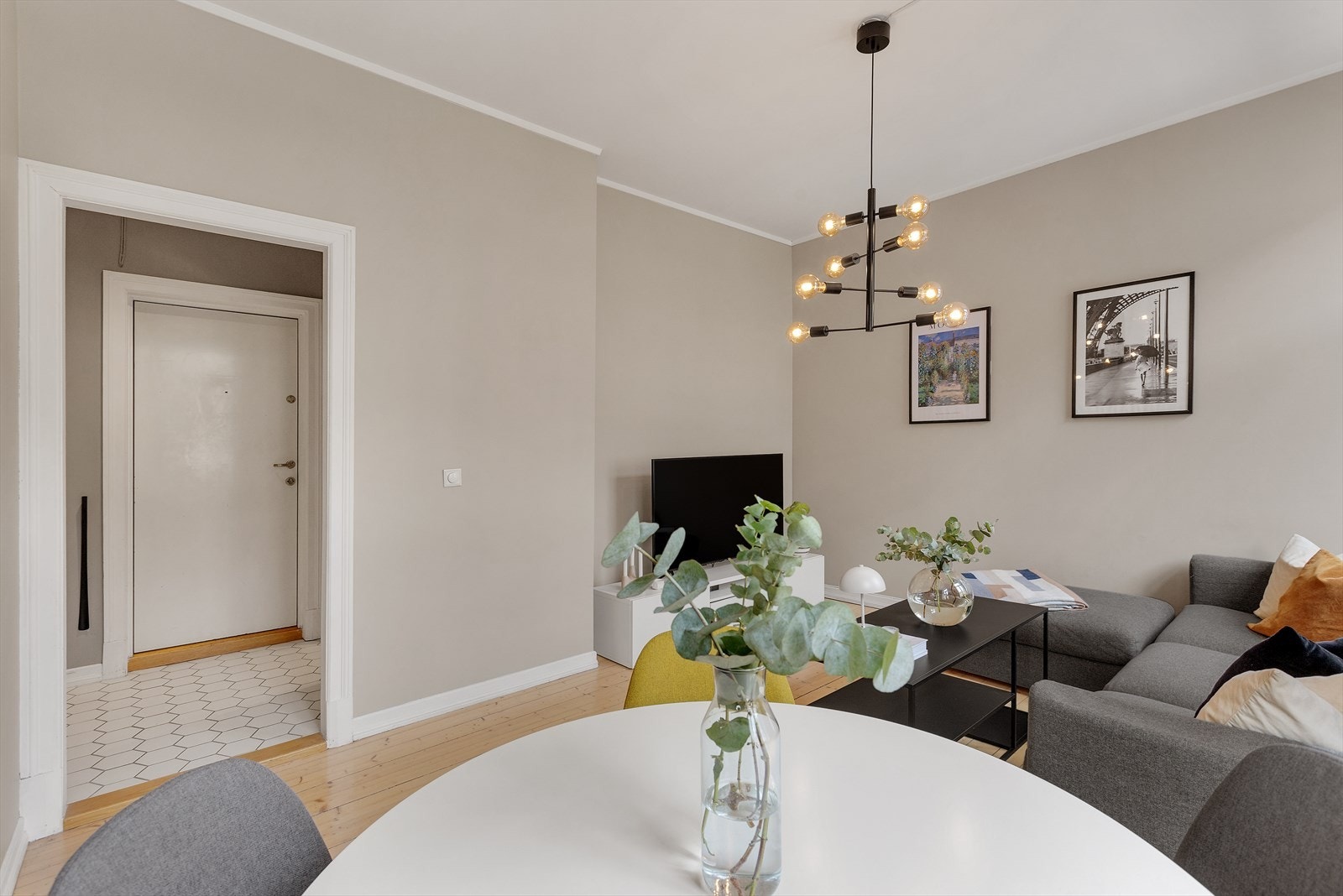 Her kan du invitere venner å kjente til en hyggelig aften med mat og hygge! Galleribilde