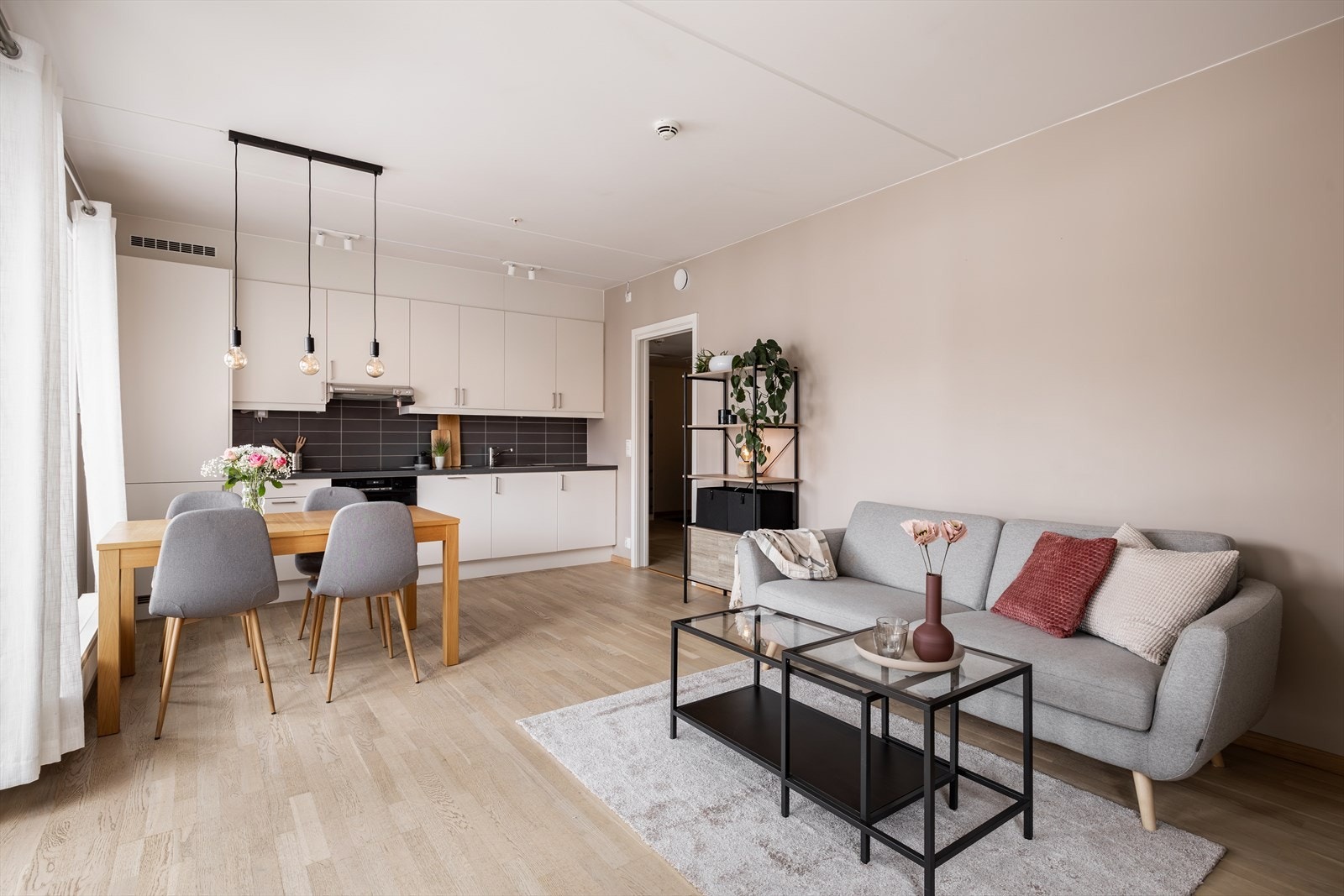 A-konto varme og varmtvann er inkludert i fellesutgiftene og sørger for lave strømutgifter. Galleribilde