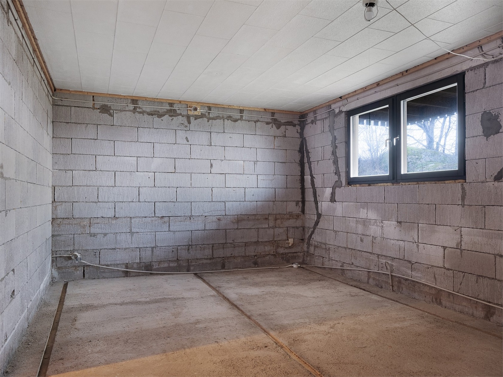 Rum 2 i övre etage av källare Galleribilde