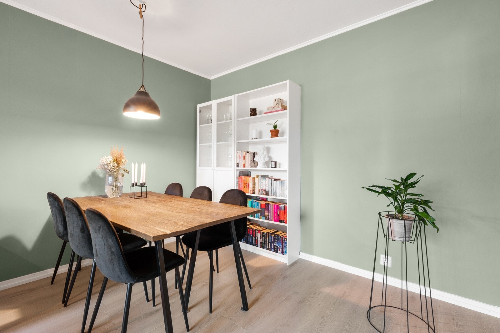 Her er det god plass til å invitere på middagsbesøk! Galleribilde