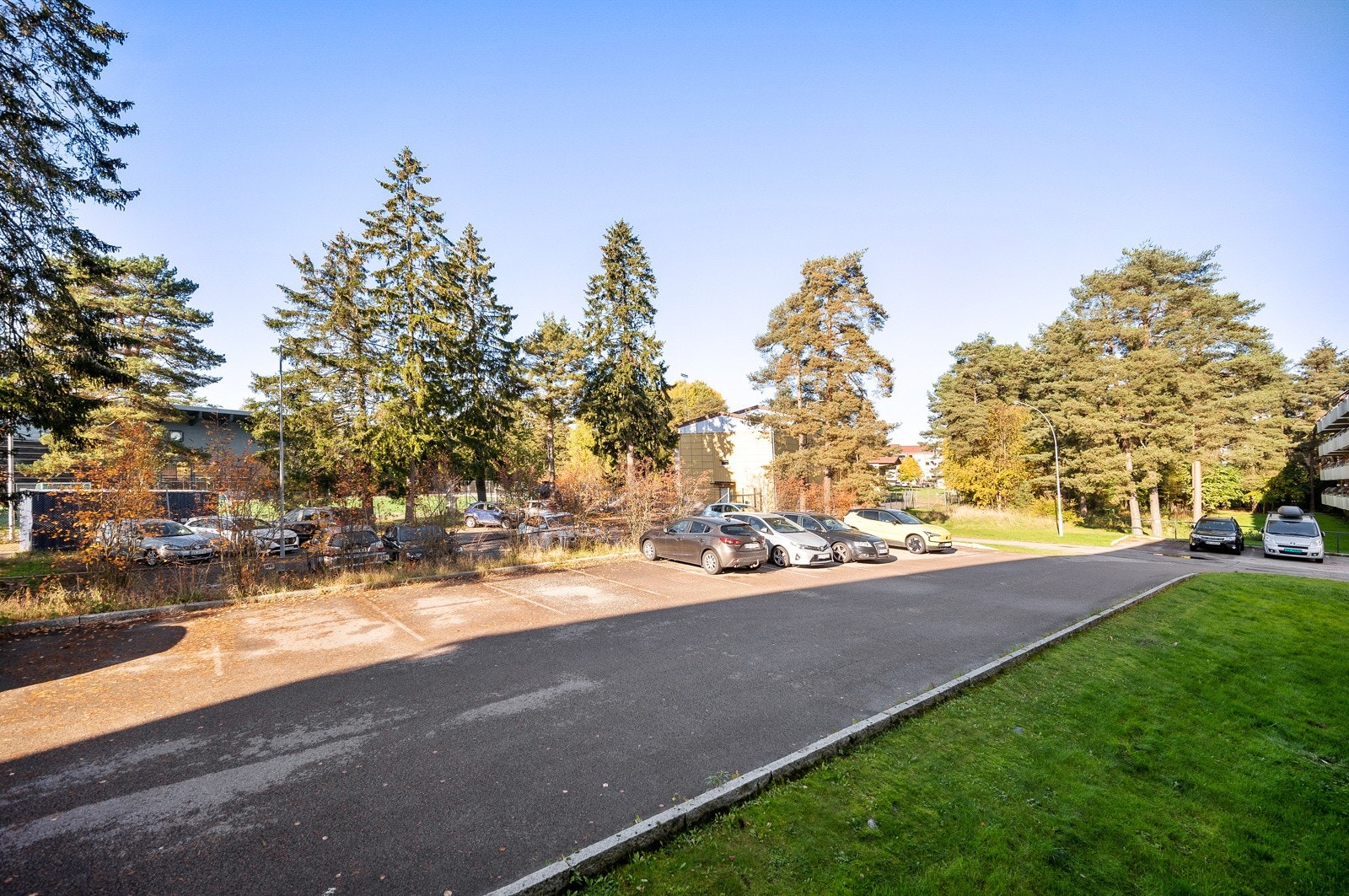 Mulighet for leie av parkeringsplass. Galleribilde