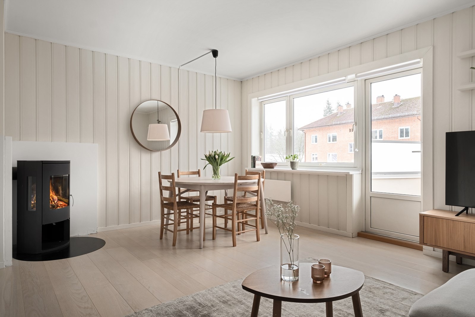 Leiligheten ligger skjermet til i 2. etasje med lite innsyn. Galleribilde