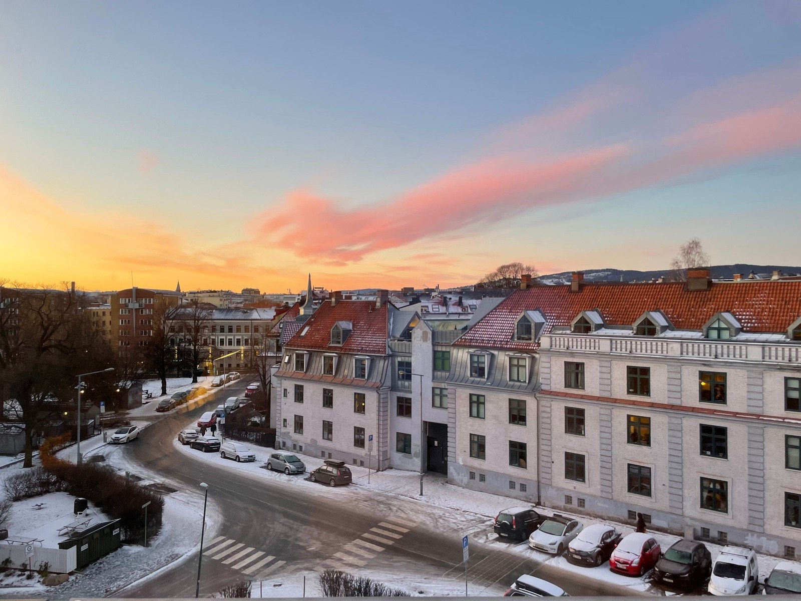 Utsyn fra stue. Galleribilde