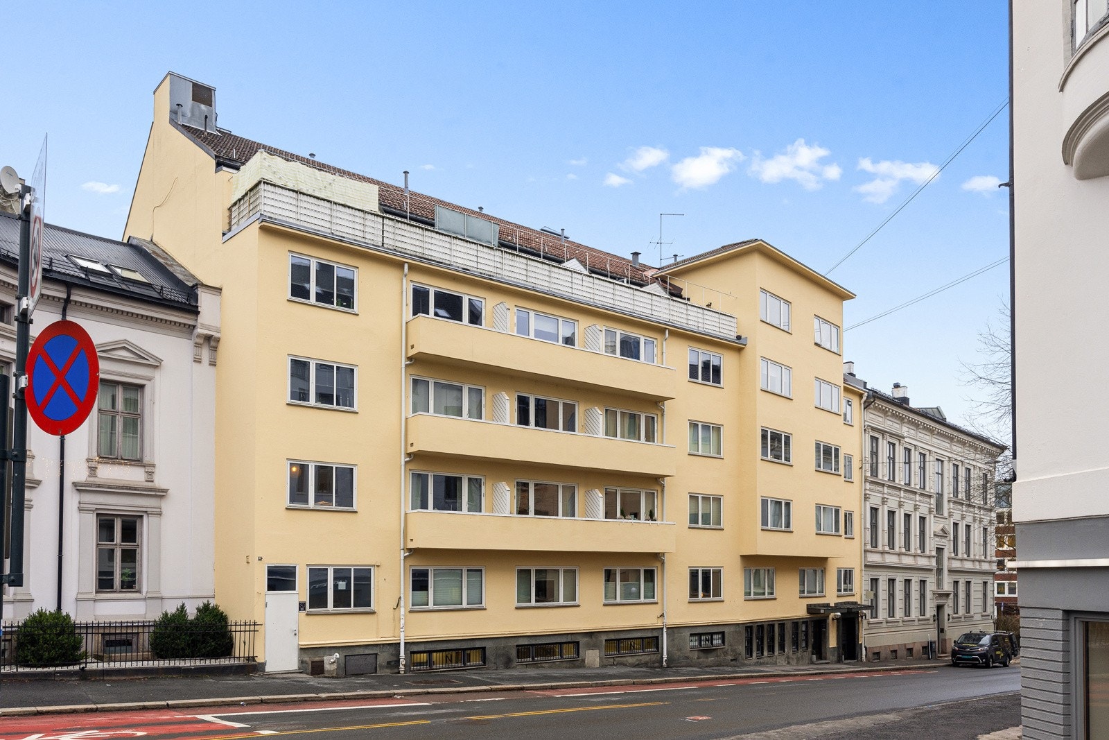 Velkommen til lekre Uranienborgveien 13 - midt i smørøyet! Galleribilde