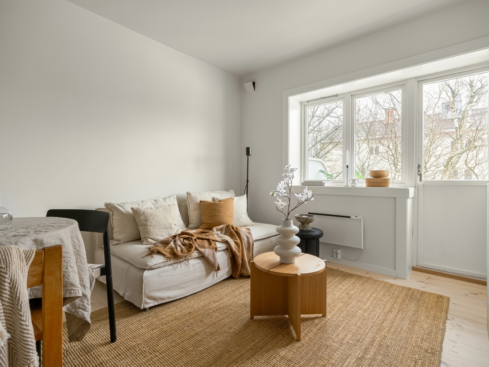 Vi fortsetter i den gode stuen, som også er boligens foretrukne oppholdsrom. Galleribilde