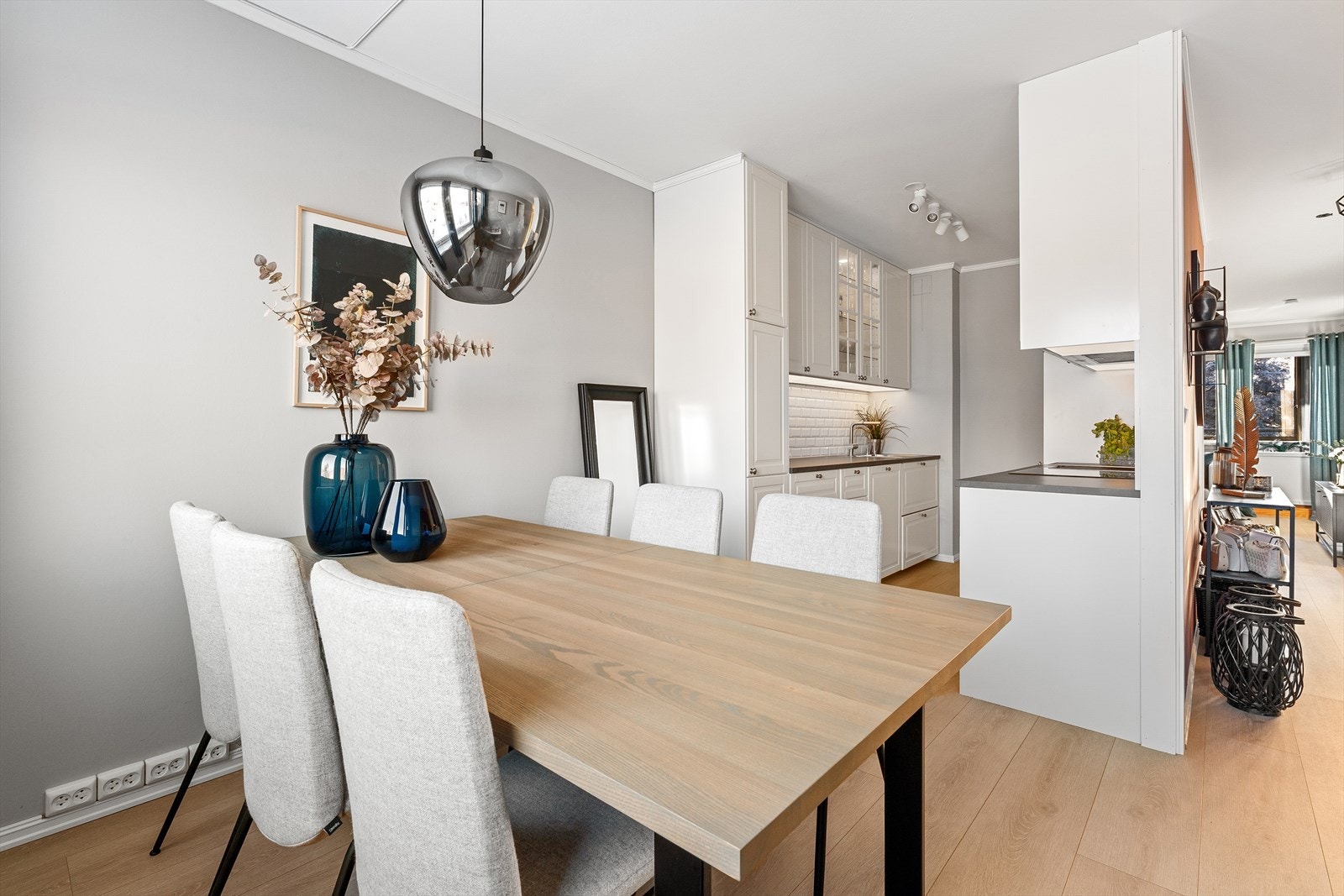 Malin Goa v/Nordvik Lillestrøm har gleden av å presentere Tiurvegen 2B! Galleribilde