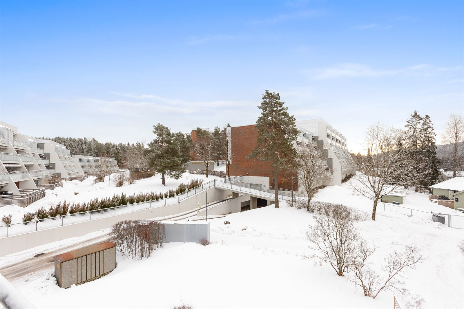 Her bor du i rolig og barnevennlig område, med nærhet til barnehager og skoler. Galleribilde