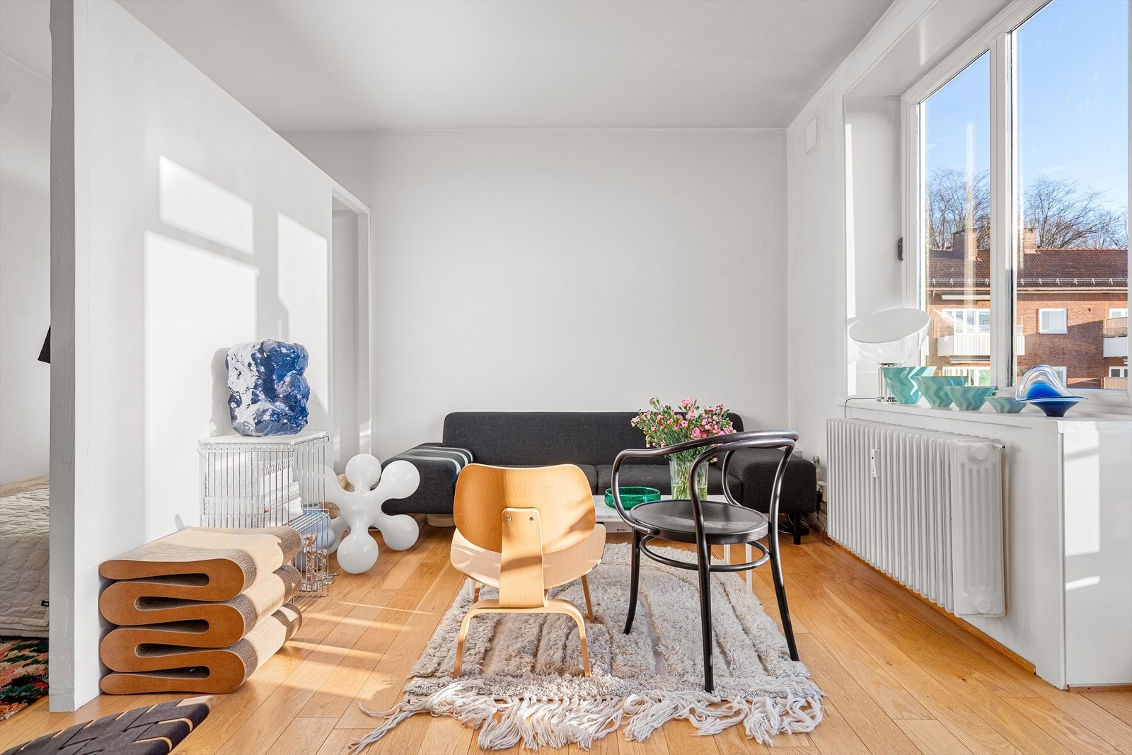 Her bor du høyt, usjenert og fritt i byggets toppetasje - ingen sjenerende innsyn. Galleribilde