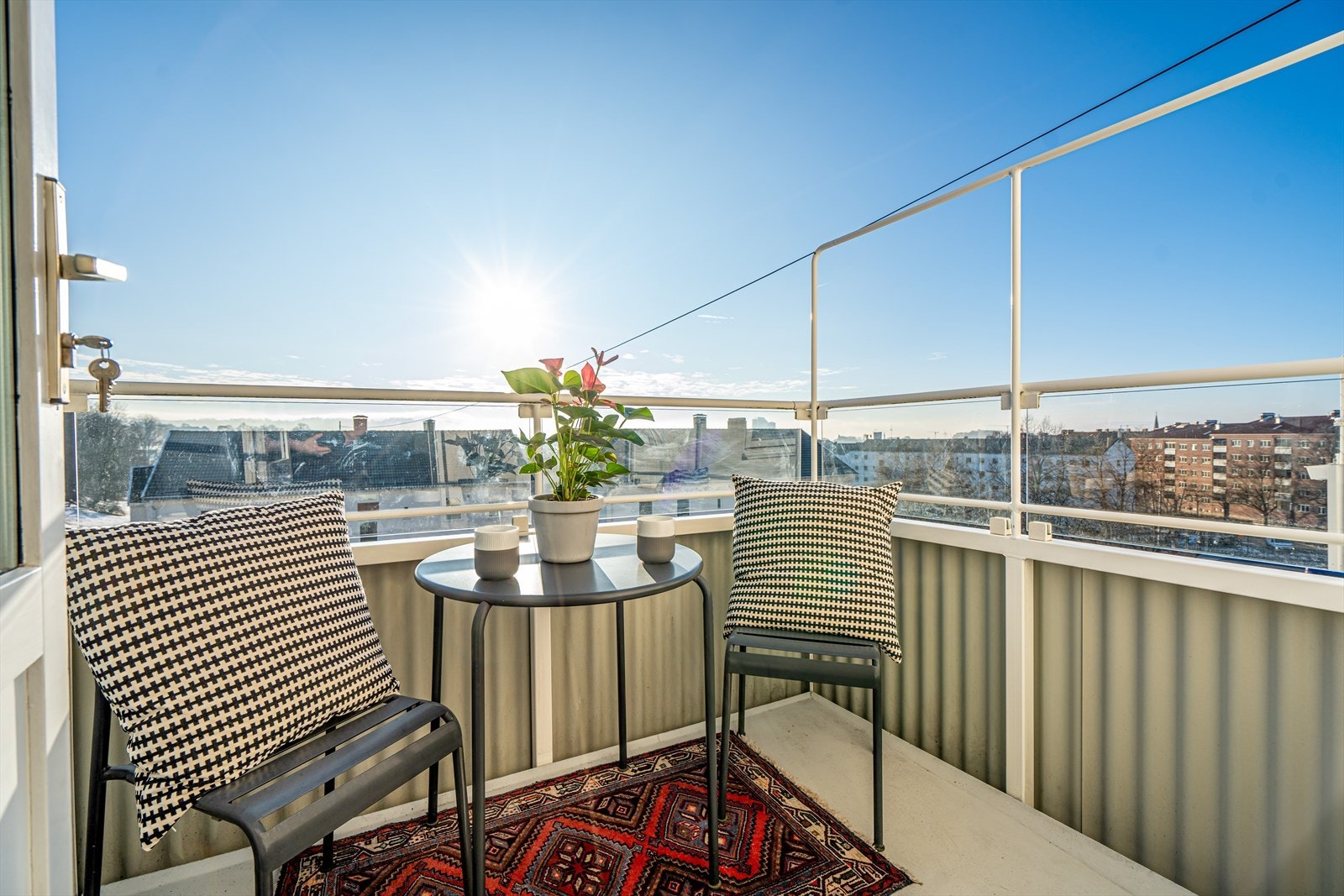 Morten S. Hannestad har gleden av å presentere Ola Narr 2! Galleribilde