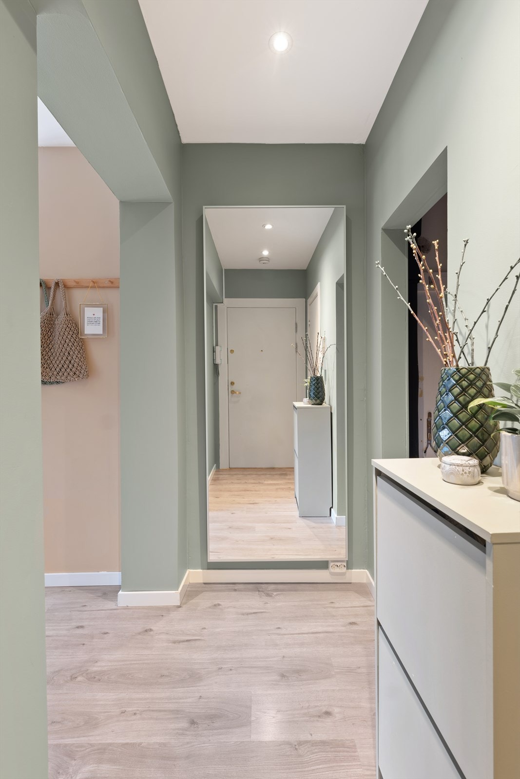 Velkommen inn til det som kan bli ditt nye hjem i Båhusveien 26! Galleribilde