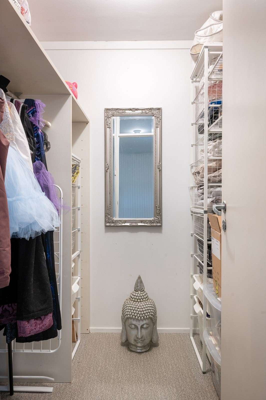 Innvendig bod på 3,5 kvm. Galleribilde