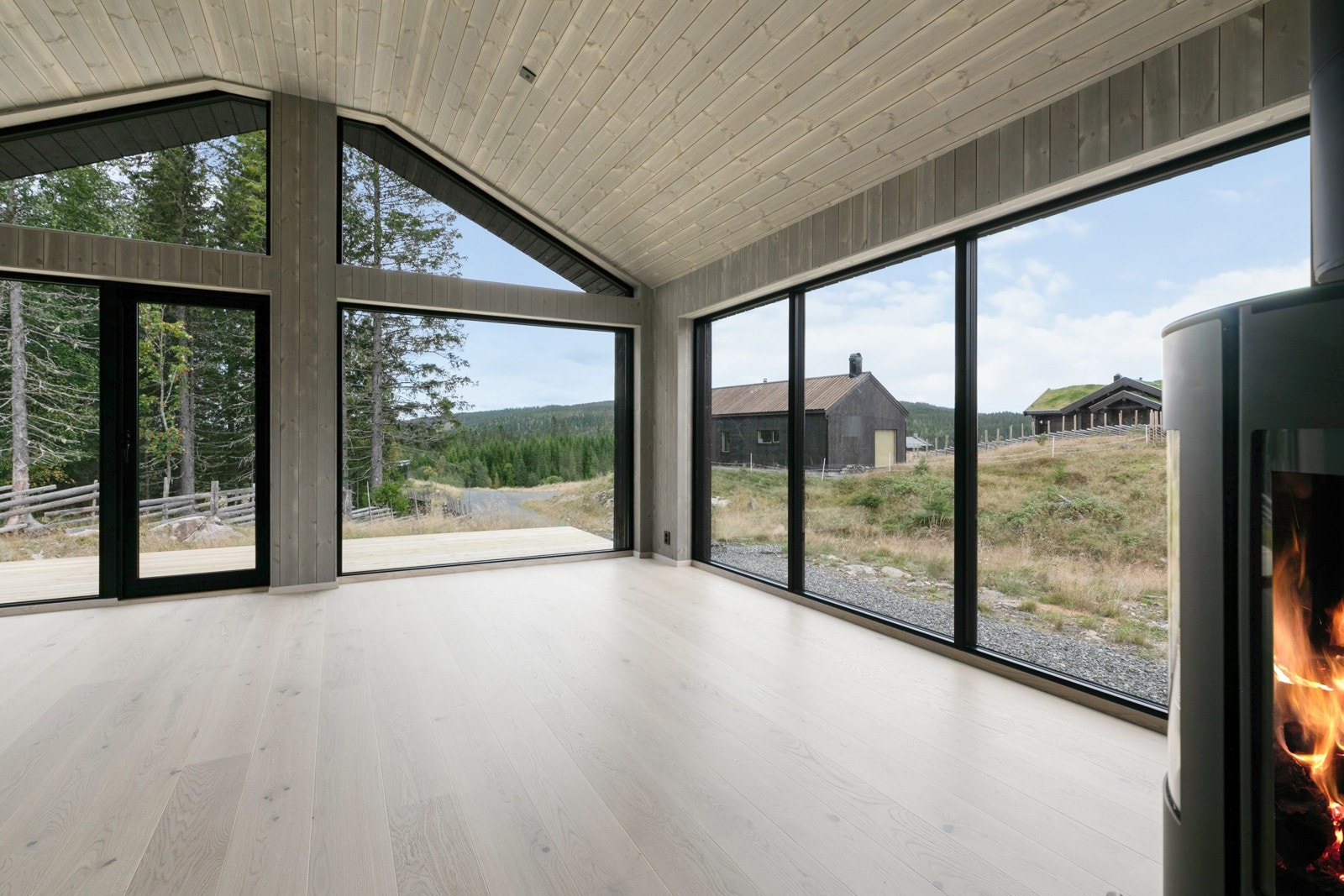 Stue med åpen himling Galleribilde