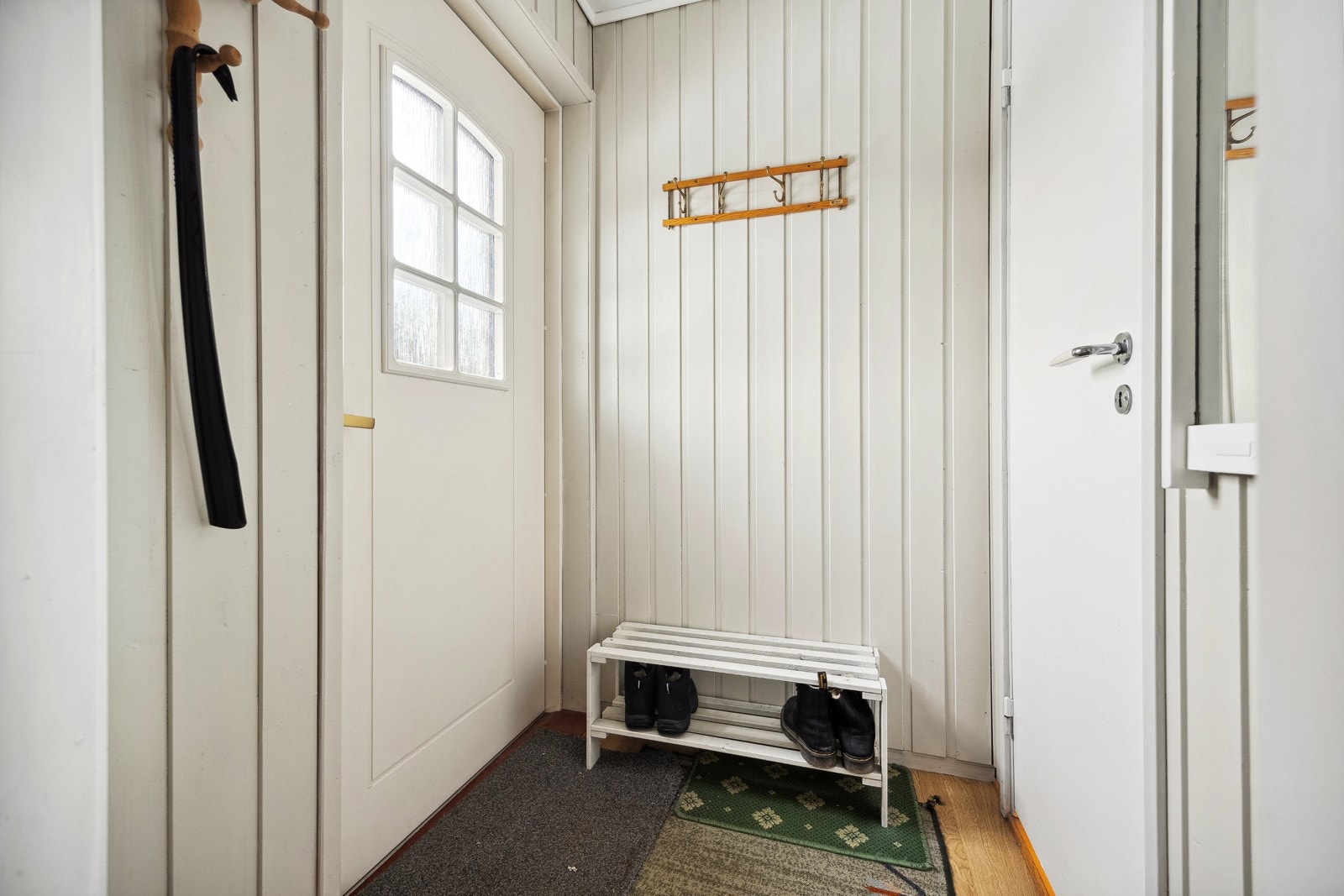 Utleiedelen har egen inngang, som gir privatliv og fleksibilitet. Galleribilde