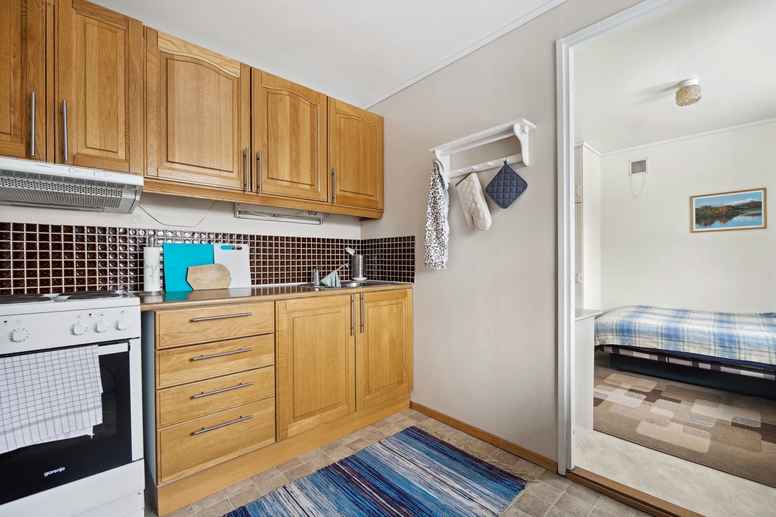 Kjøkkenet i utleiedelen er funksjonelt og praktisk. Galleribilde