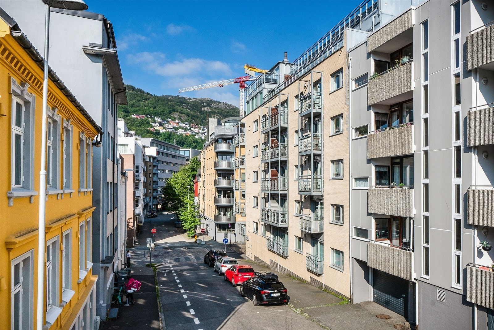 - Soneparkering i gate etter gjeldende bestemmelser - Galleribilde