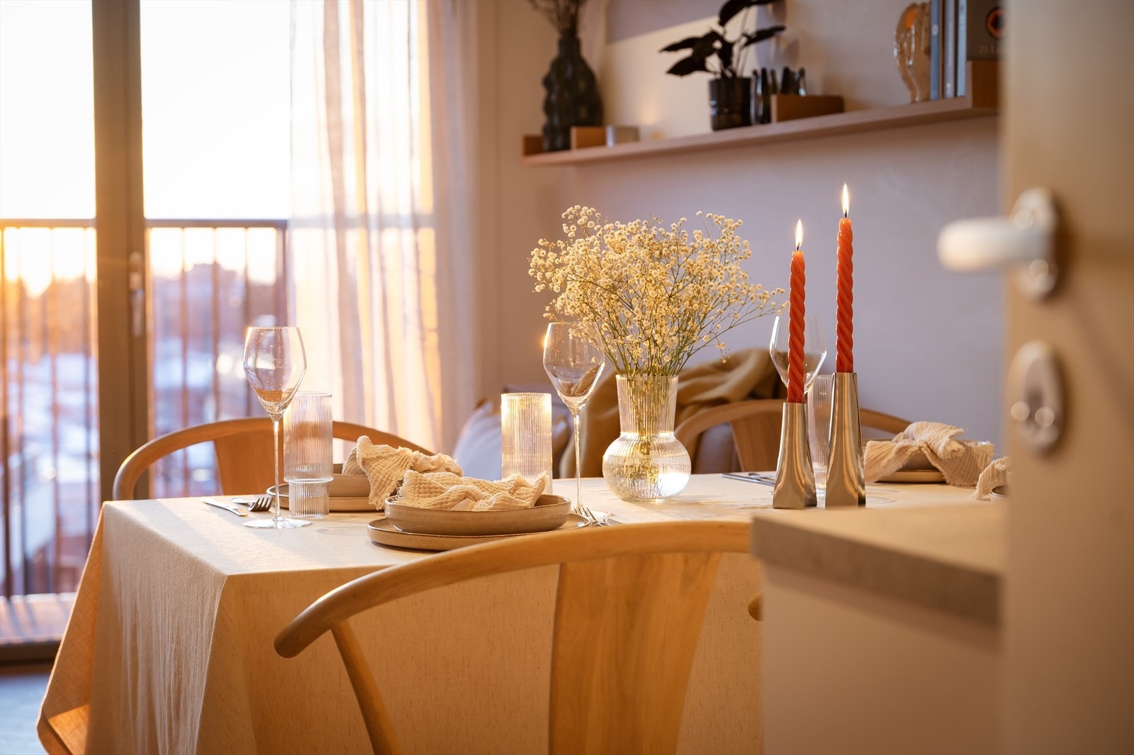 Her kan du invitere familie og venner til hyggelig måltider. Galleribilde