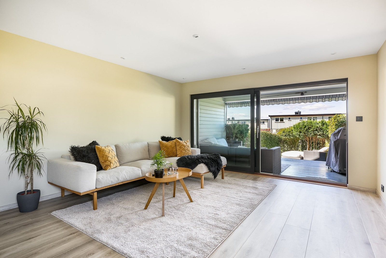 En helhetlig modernisering av boligens indre er gjennomført i senere år, hovedsakelig rundt 2021. Galleribilde