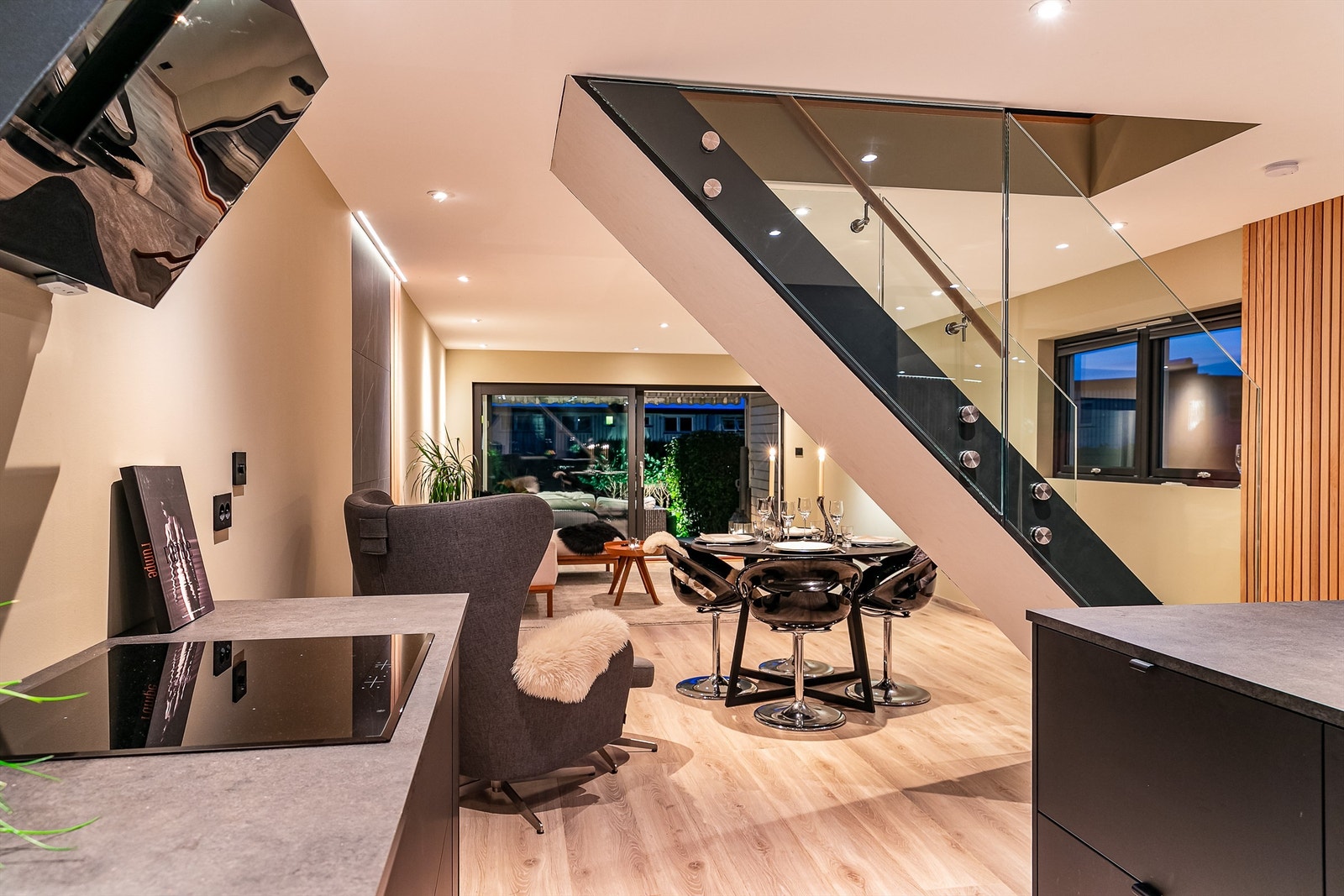 Kjøkkenets hvitevarer er også fra 2021 og integrert. Galleribilde