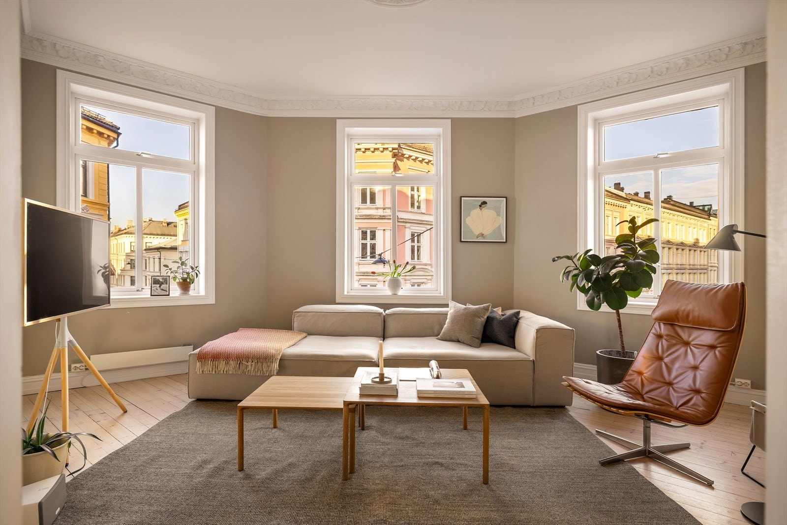 Haakon Telle Bøe har gleden av å presentere Vibes gate 9A! Galleribilde