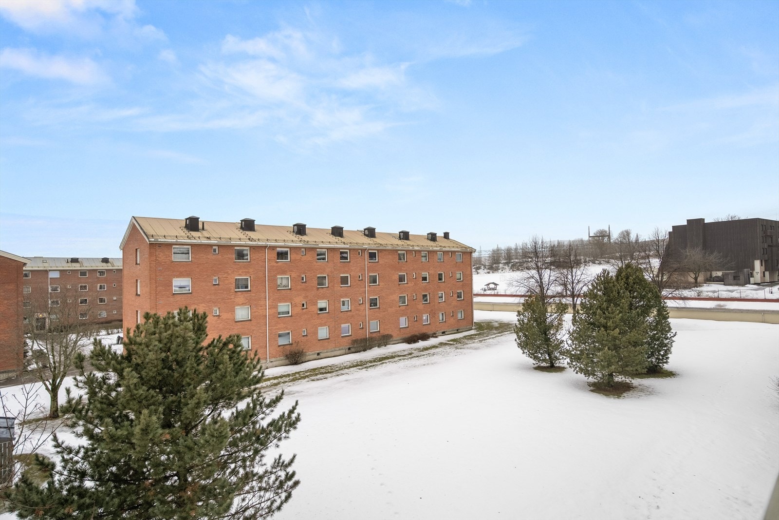 Boligen har en svært god intern beliggenhet. Flotte fellesarealer rett utenfor. Galleribilde