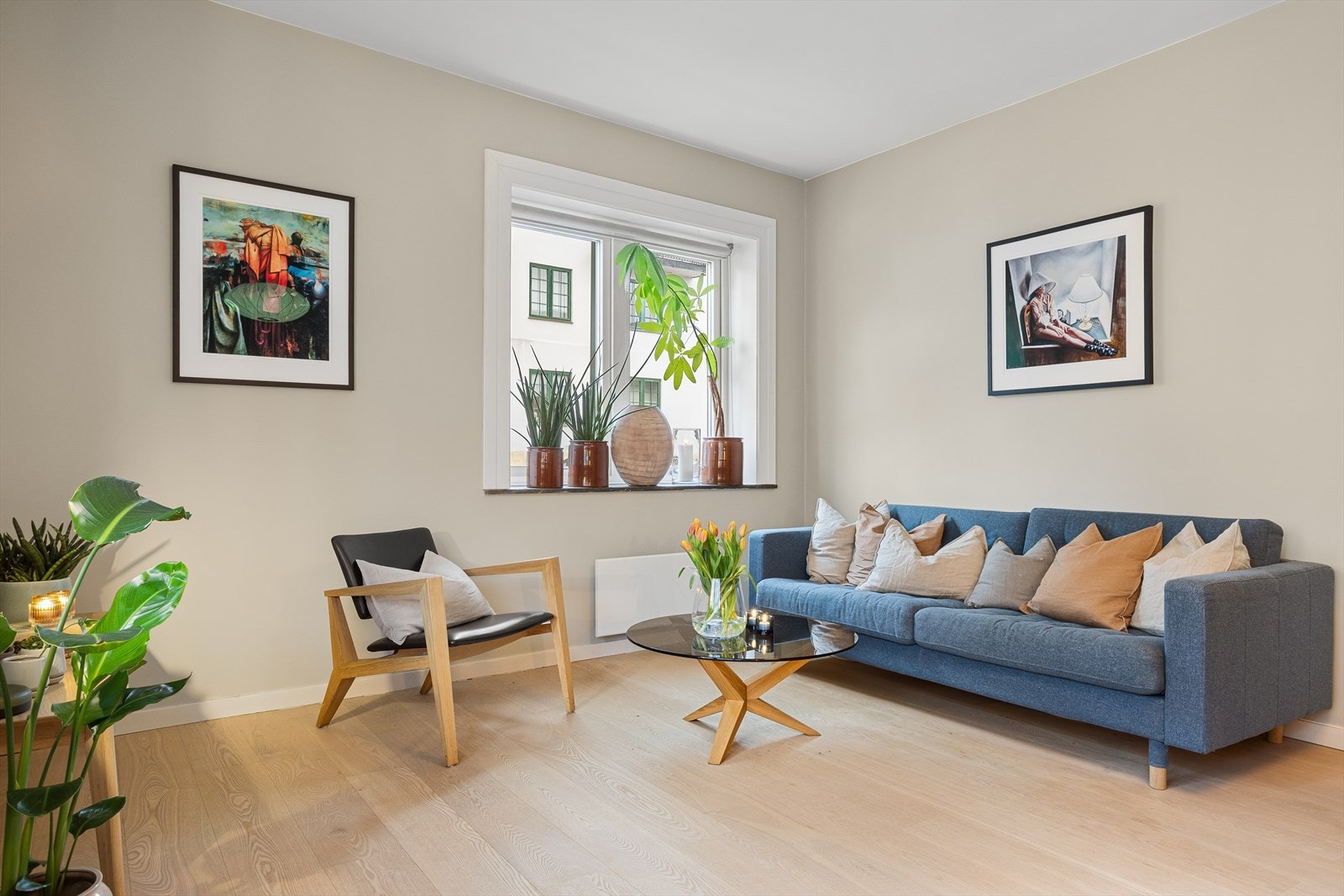 Lys og hyggelig stue. Galleribilde