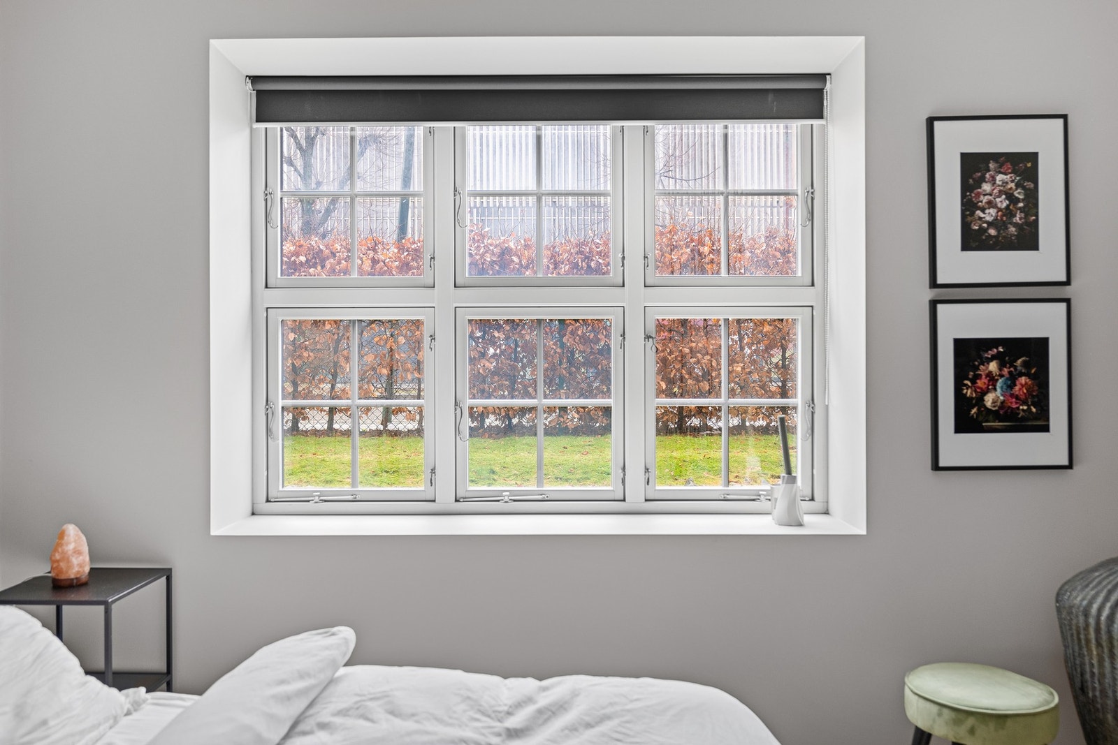 - Godt lysinnslipp fra vinduet - Galleribilde