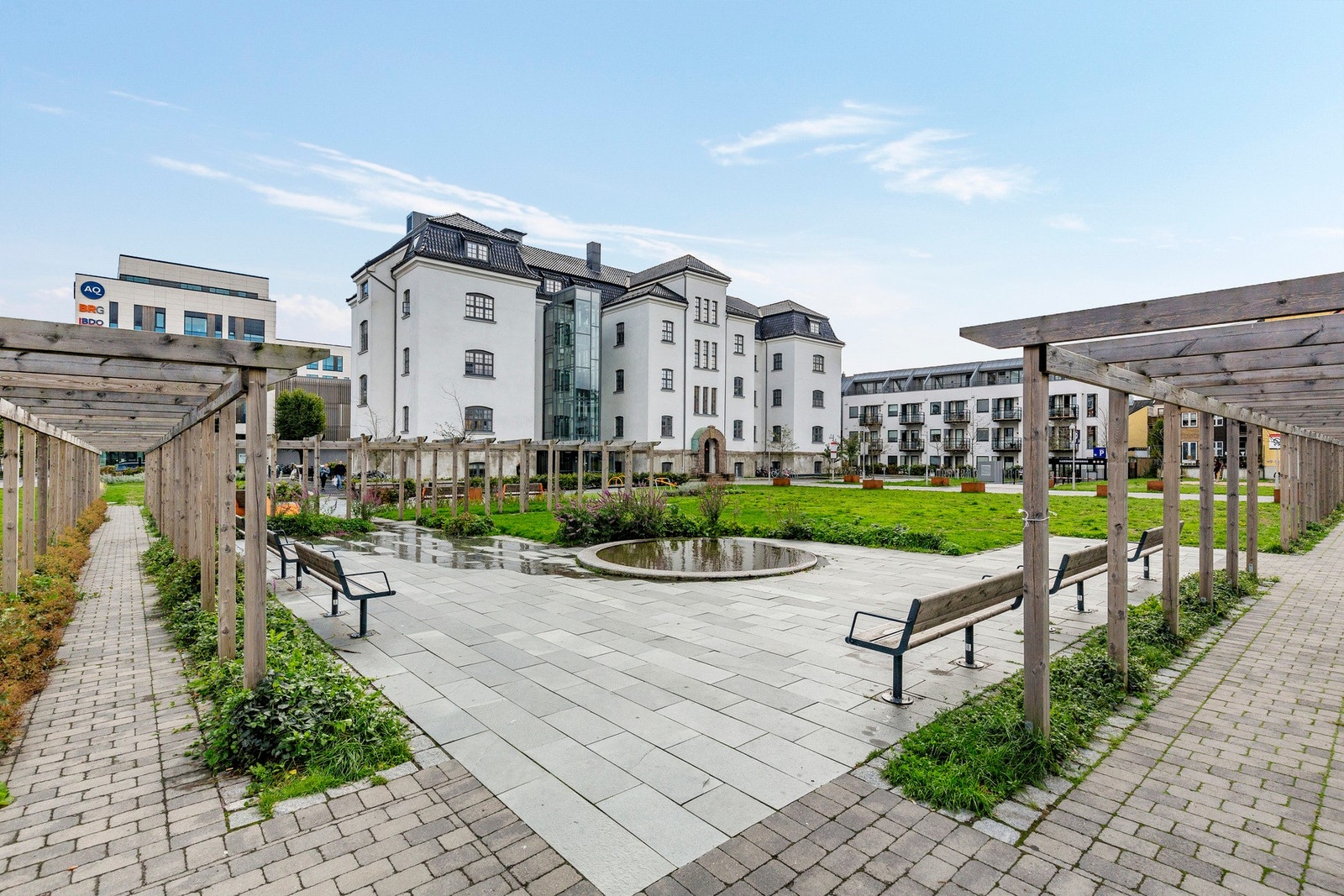 - Flotte fellesareal med parkmessig opparbeidelse - Galleribilde