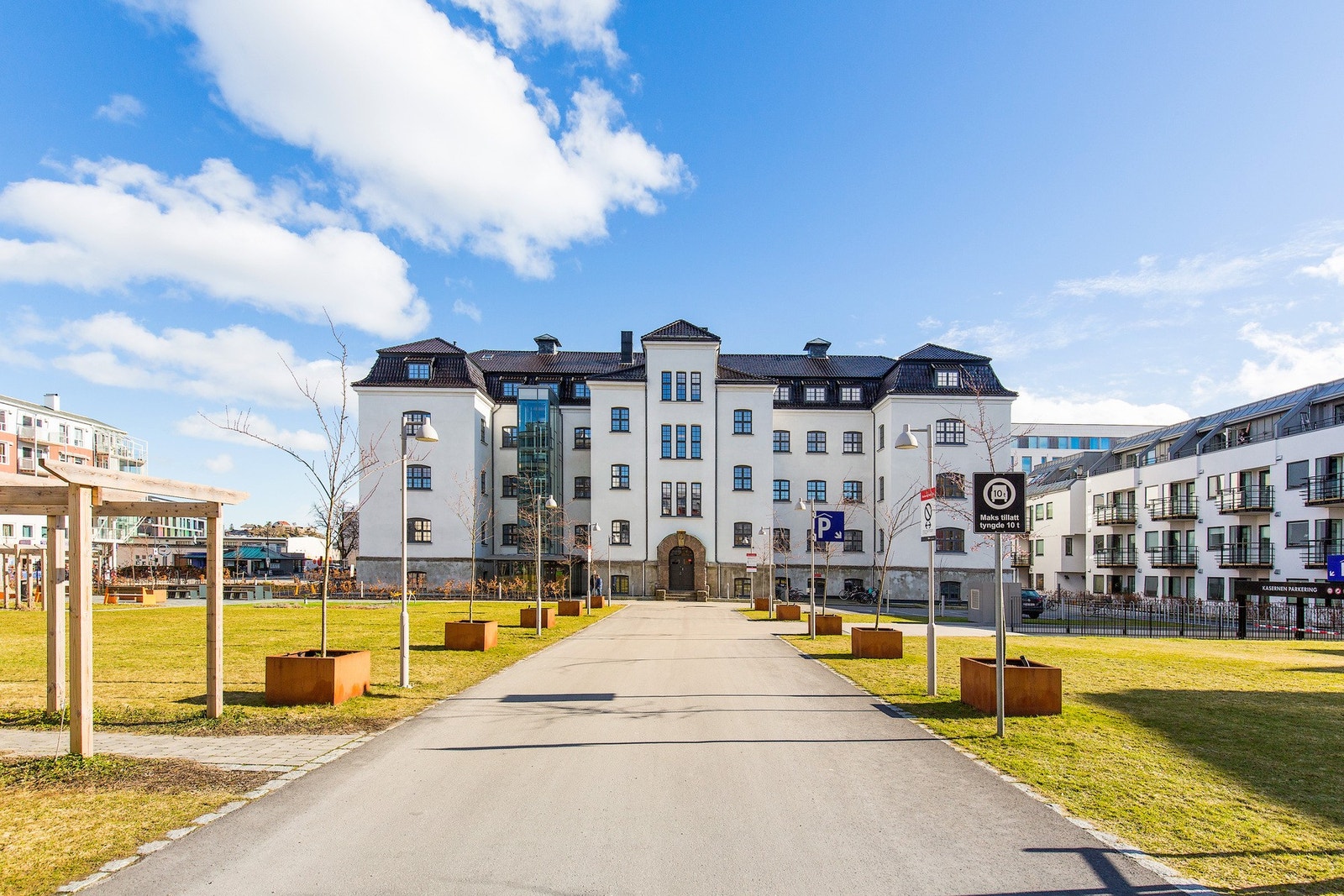 - Kasernen var tidligere et militærbygg | Ærverdig bygg som ble omgjort til moderne leilighetsbygg i 2015 - Galleribilde