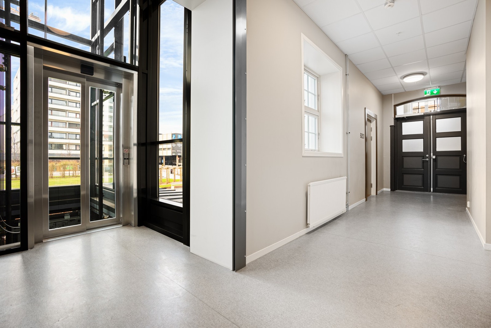 - Leiligheten ligger i u.etasje | Heis i bygget, som også gjør det praktisk - Galleribilde