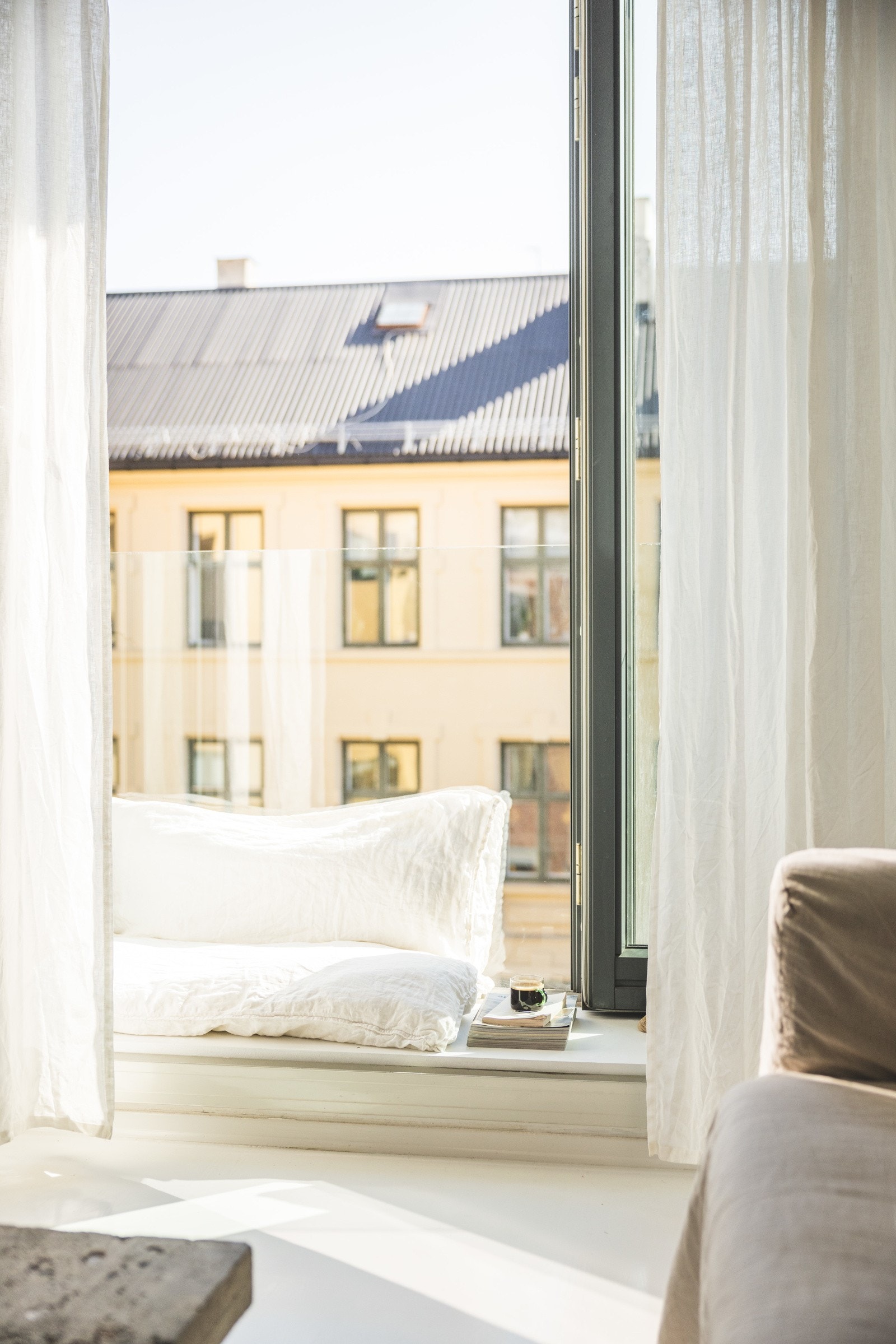 I stuen er det to flotte, franske balkonger. Galleribilde