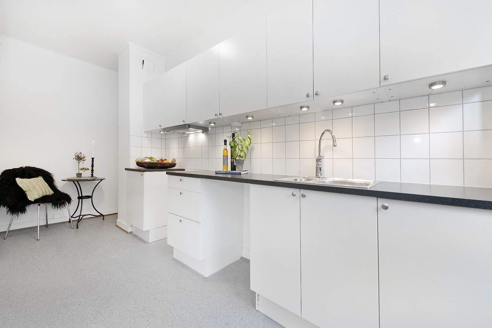 Kjøkken
Bilde fra tilsvarende leilighet, med annet type gulv. Galleribilde