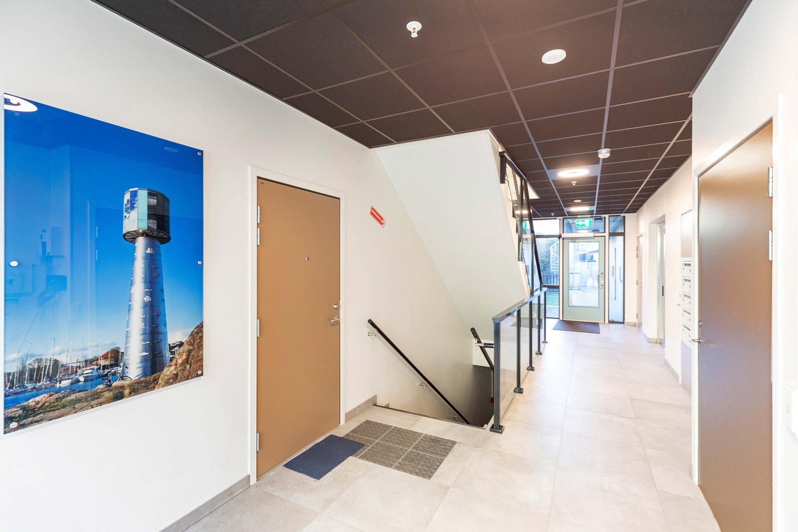 Fellesgang. Heis. Galleribilde