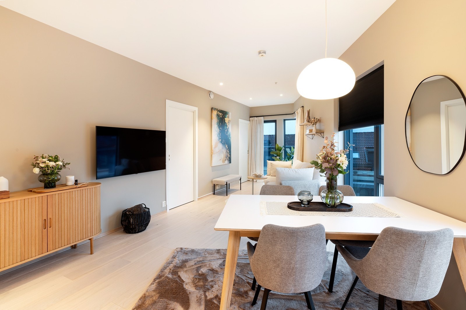 Pen 2-roms leilighet med en flott standard fra byggeår Galleribilde