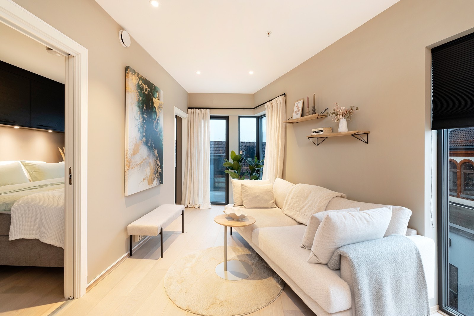 Stue med plass til sofagruppe Galleribilde