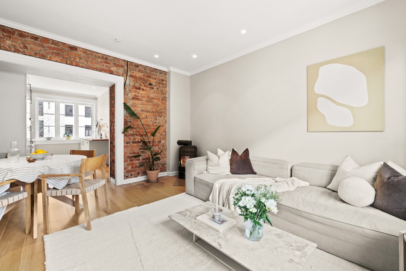 Omsens gate 4 presenteres av EIE eiendomsmegling ved Jeanette Risberget. Galleribilde