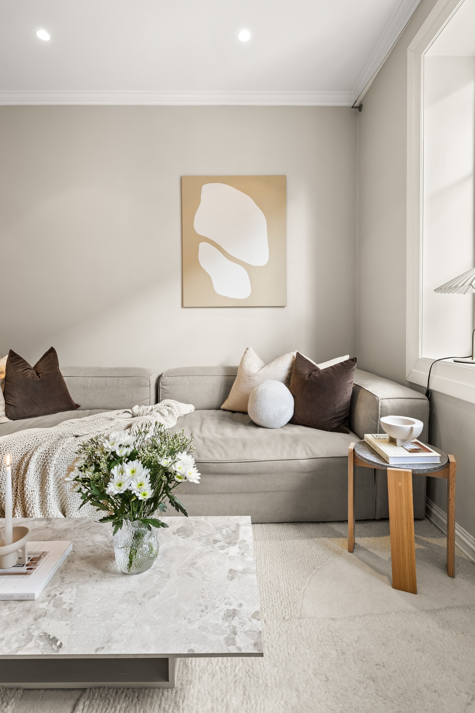 Leiligheten har en god takhøyde som skaper en luftig romfølelse. Galleribilde