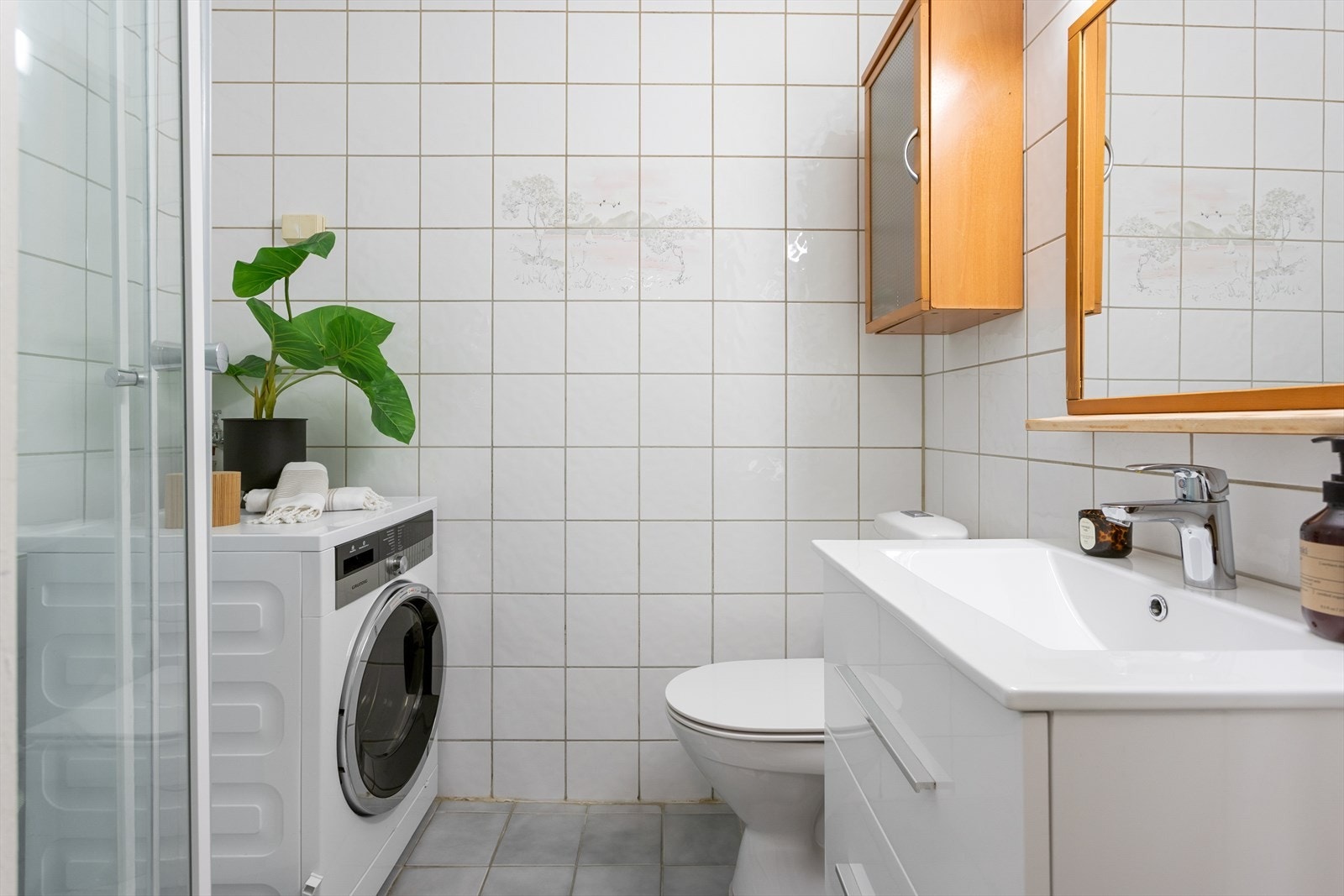 Flislagt baderom. Galleribilde