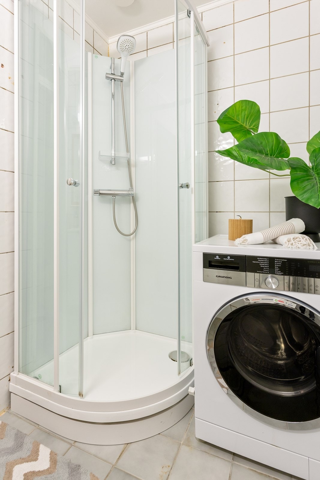 Plass og opplegg til vaskemaskin. Galleribilde