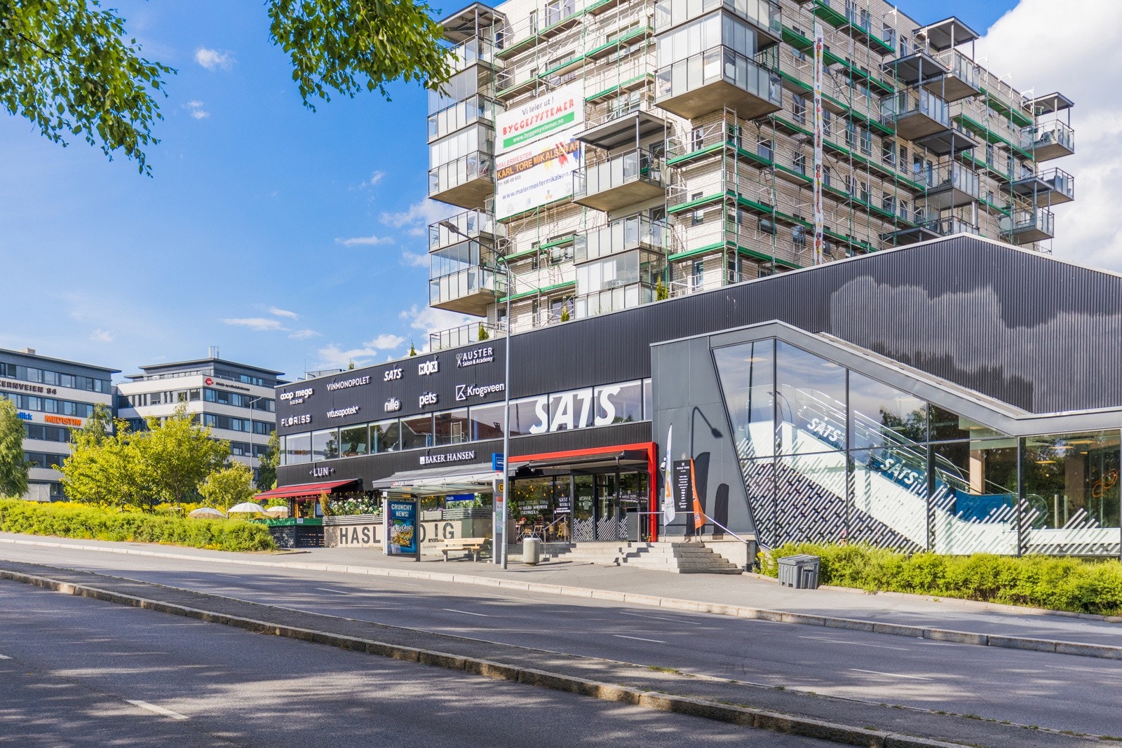 Hasle Torg ligger få minutter unna og byr på matbutikk, bakeri, apotek, SATS og mye mer. Galleribilde